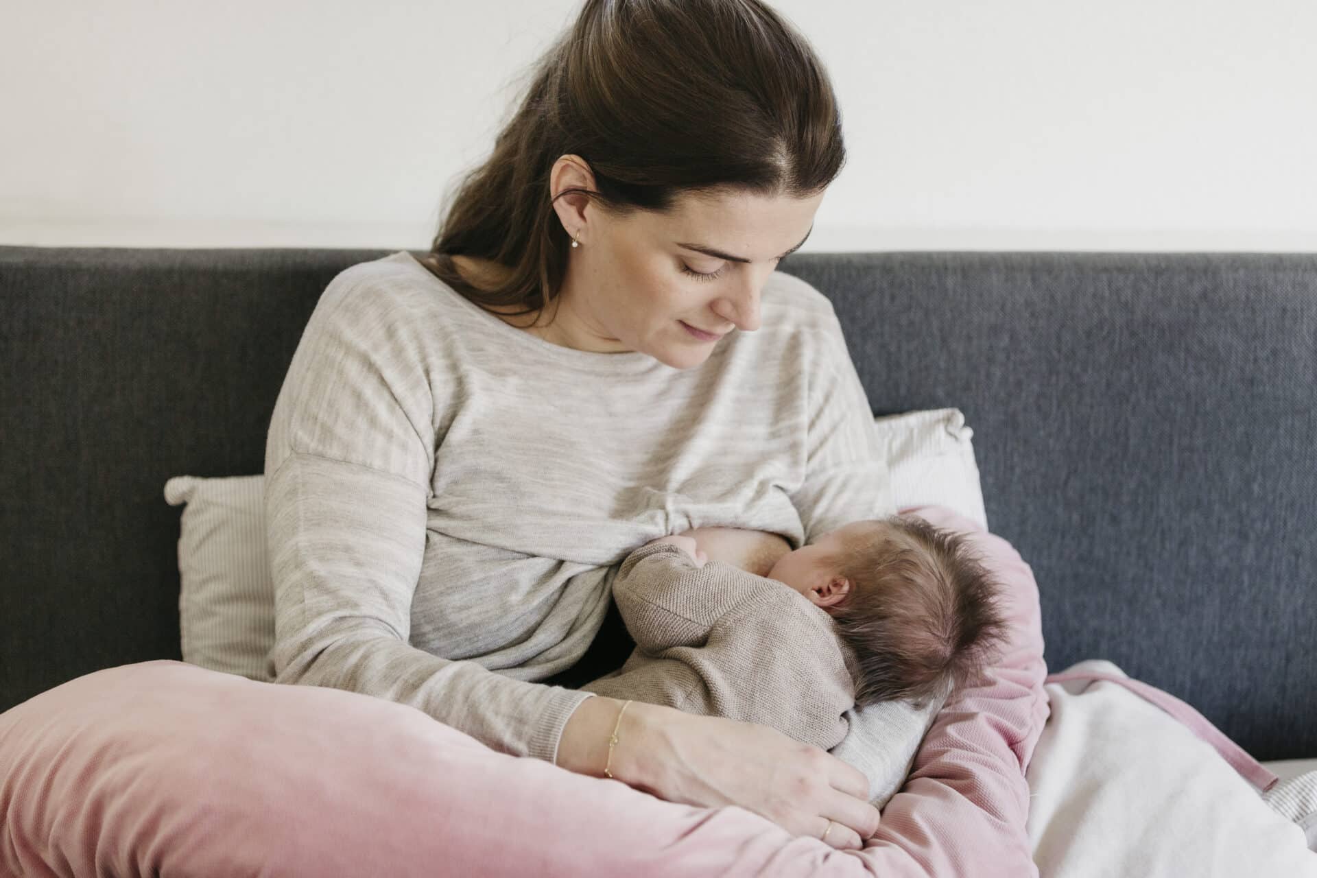 Tulpen schroot aardbeving Hoeveel moet mijn baby drinken? | Naviva Kraamzorg