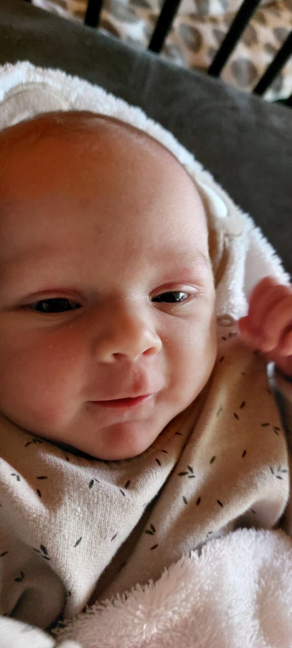 Pasgeboren baby Janneke, begeleid door Naviva Kraamzorg.